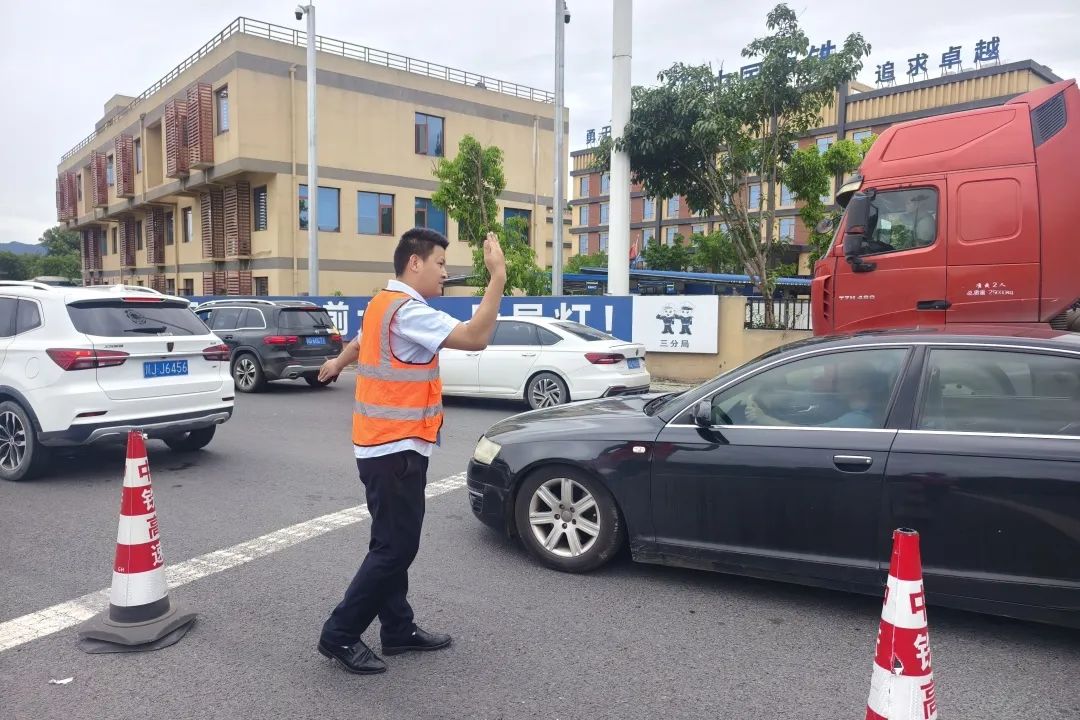 1751011279229617.jpg 1.jpg