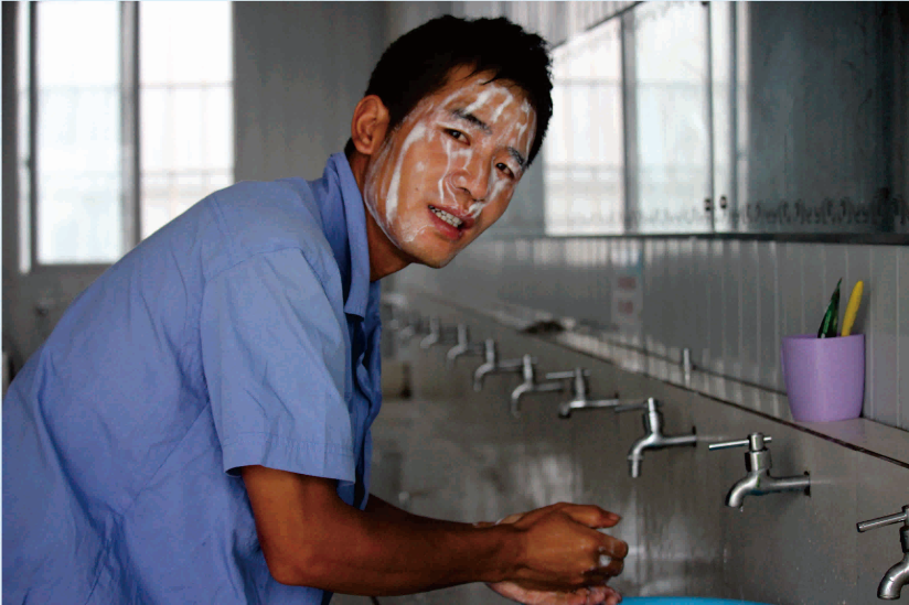 4《徹底洗白》 張慧平.png